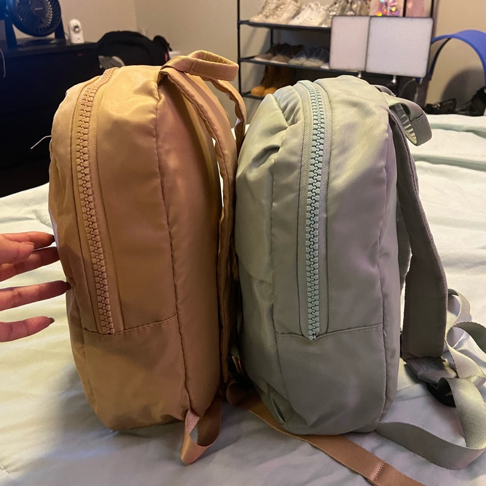 Small Backpacks - Picture 2 of 5